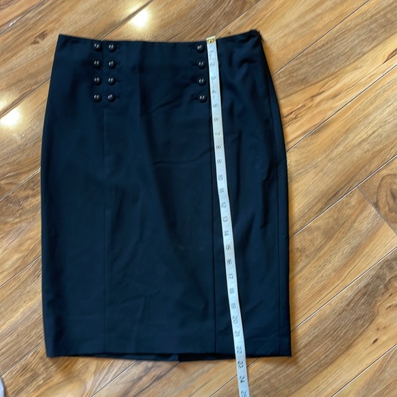 Black pencil skirt from the limited size 2 - Picture 4 of 10